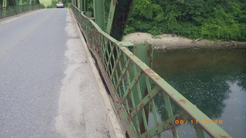 ROYALTON BRIDGE BR#30 photo